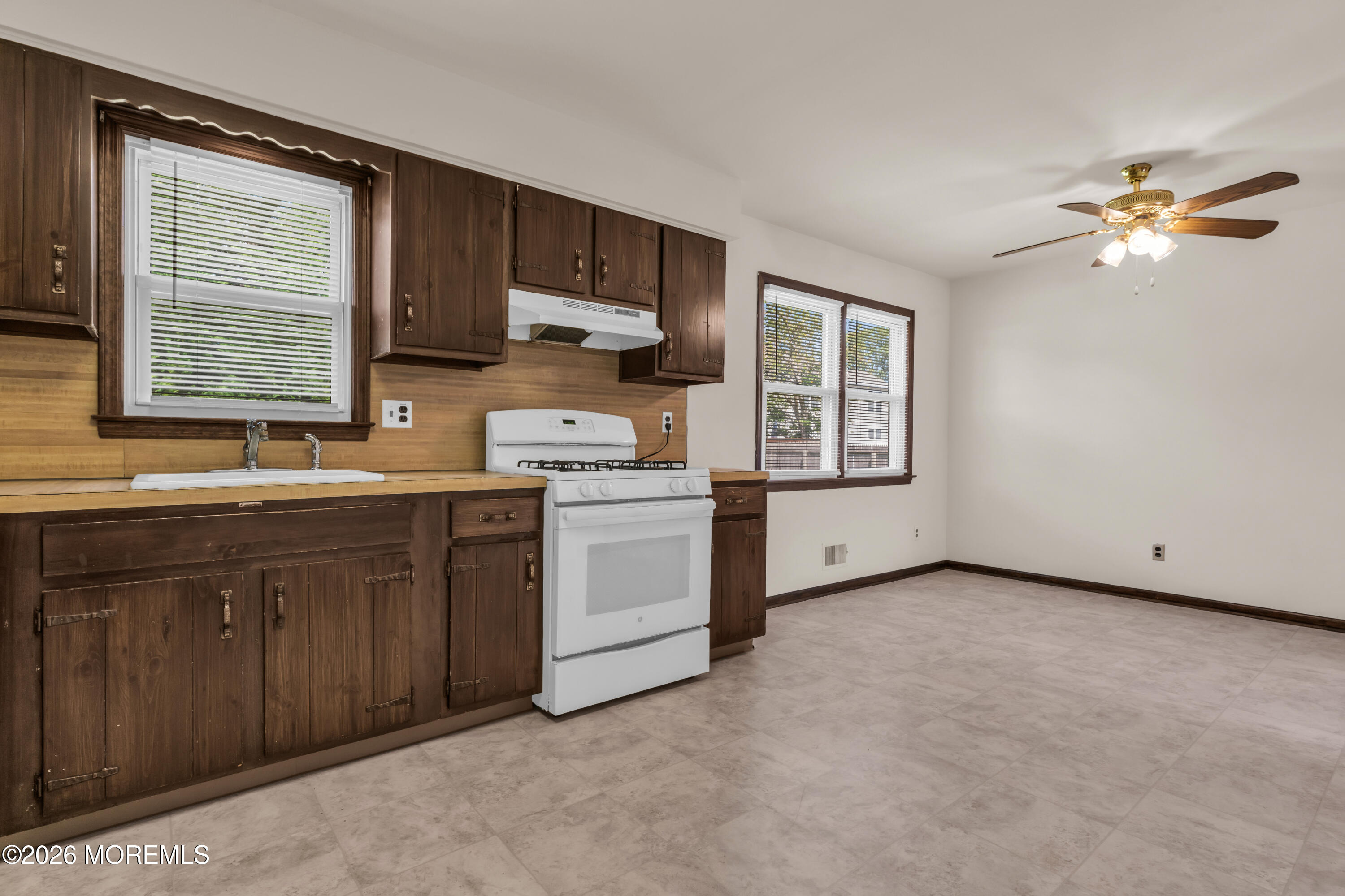 1118 Longboat Avenue Beachwood NJ 08722