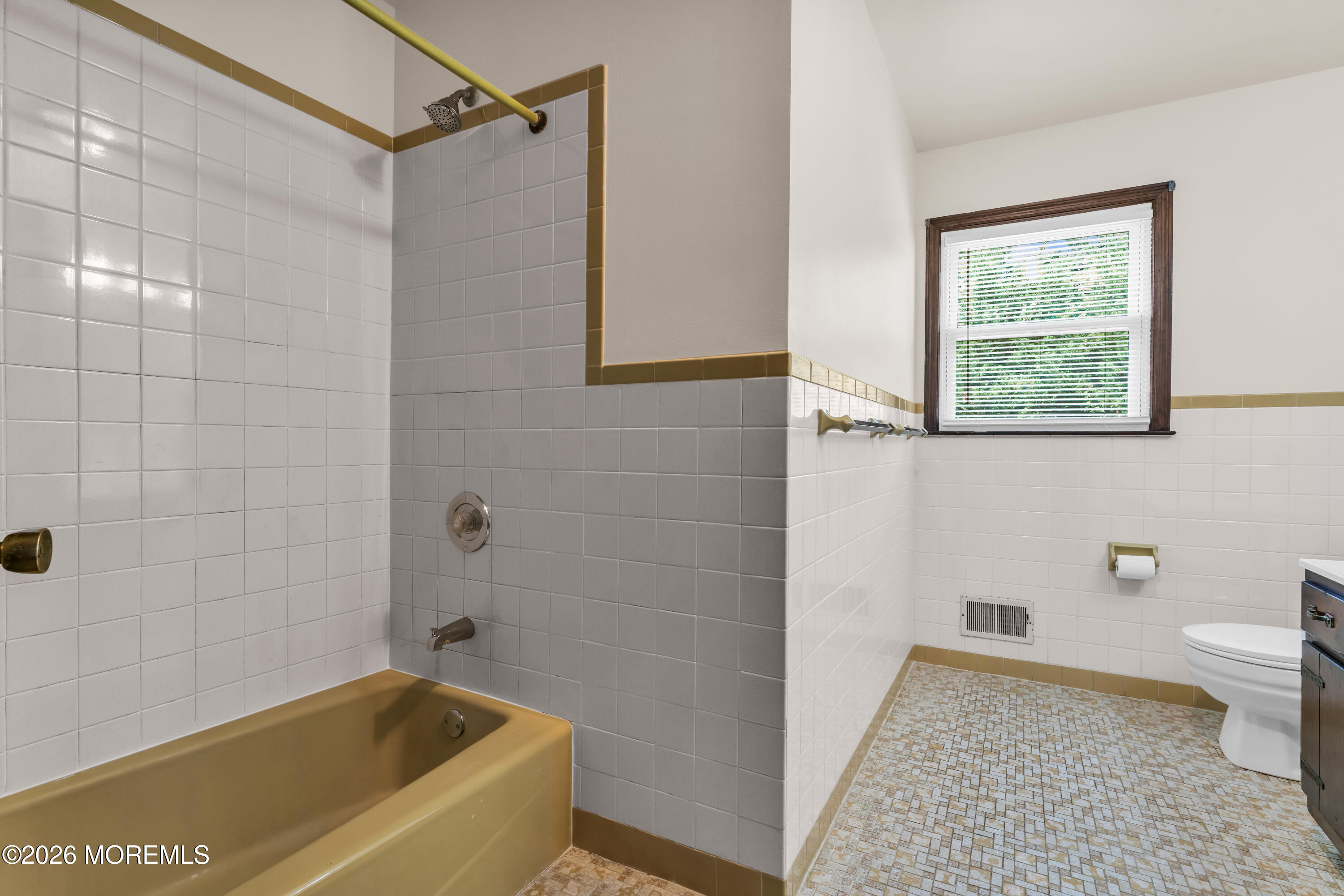 1118 Longboat Avenue Beachwood NJ 08722