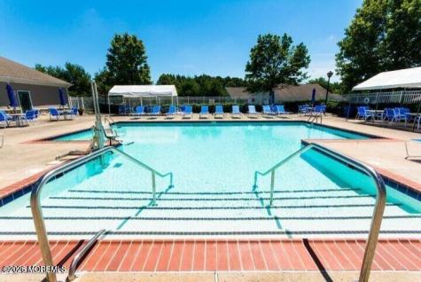 35 Meadows Lane Whiting NJ 08759