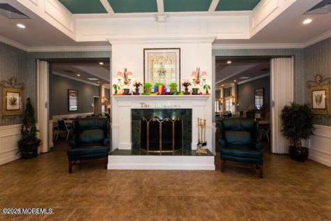 35 Meadows Lane Whiting NJ 08759