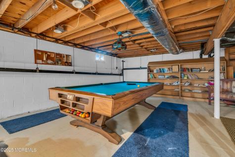 8 Ross Court Oakhurst NJ 07755
