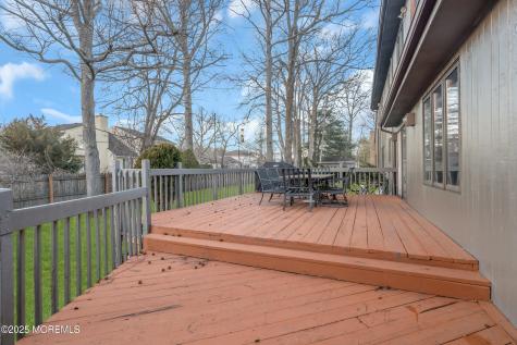 8 Ross Court Oakhurst NJ 07755