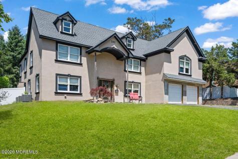 101 Oxford Lane Matawan NJ 07747