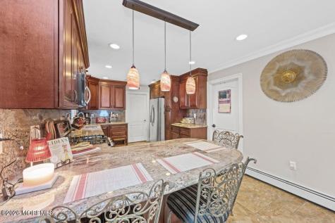 101 Oxford Lane Matawan NJ 07747