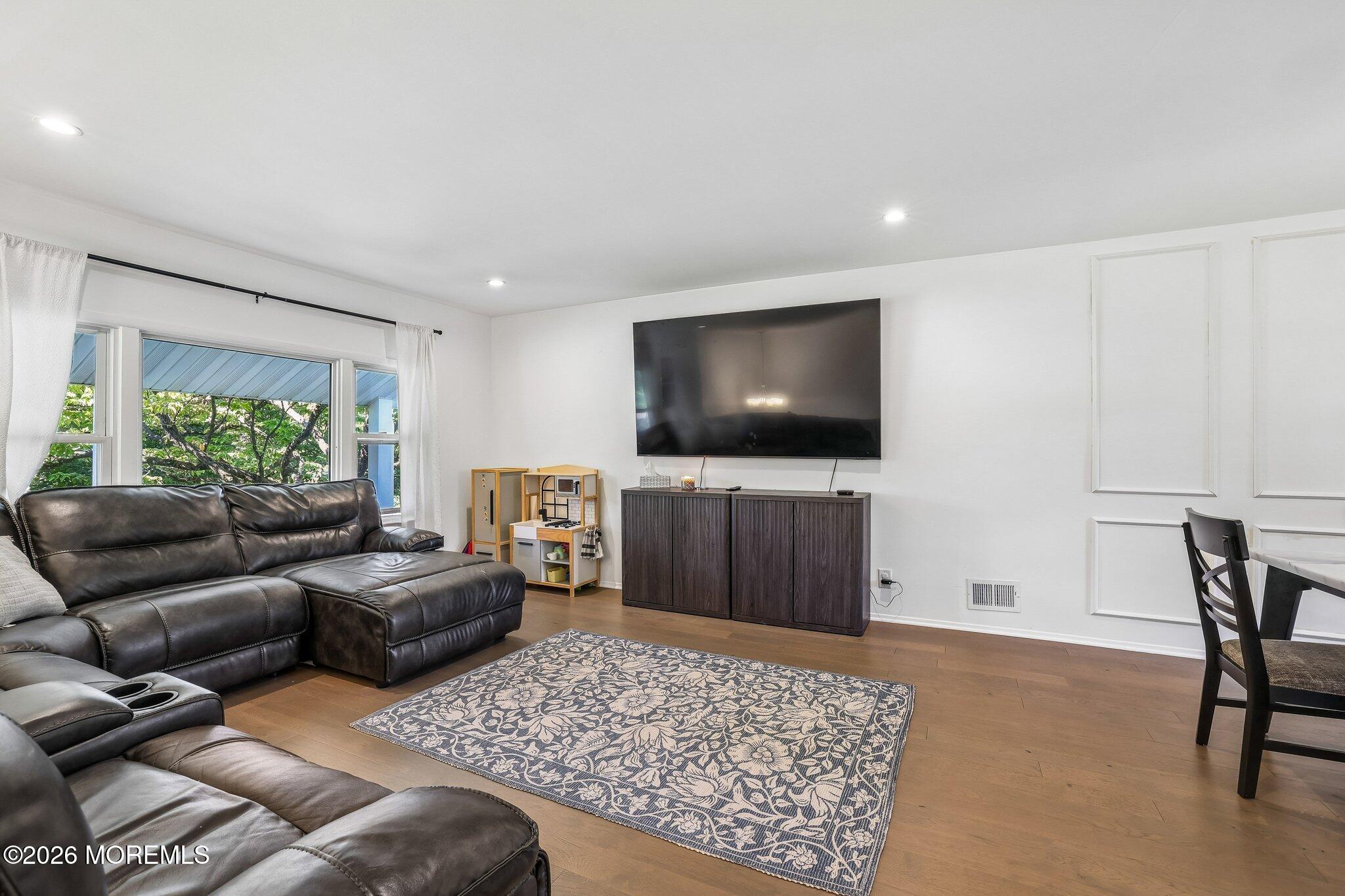 9 Heather Drive Manalapan NJ 07726