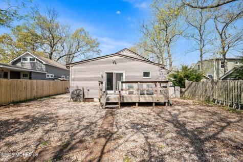 837 Huntington Avenue Pine Beach NJ 08741