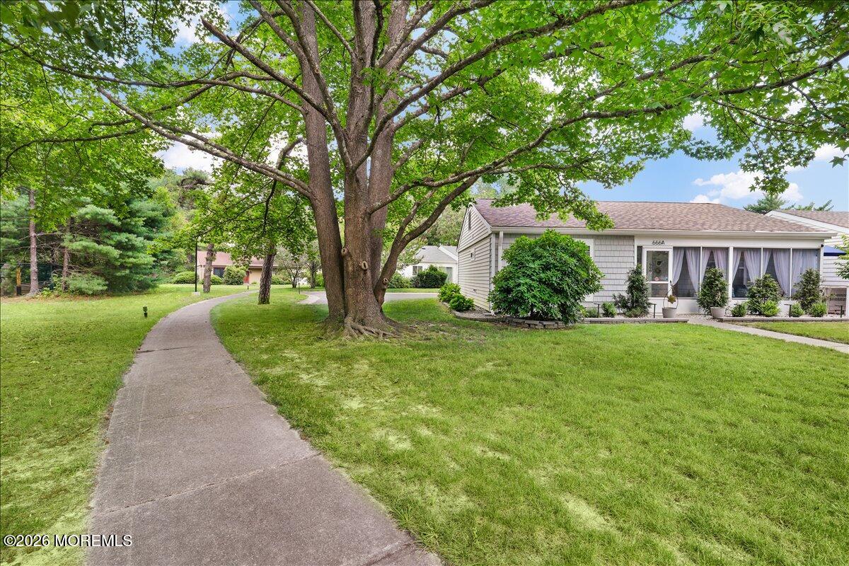 666A Farrington Court Manchester NJ 08759