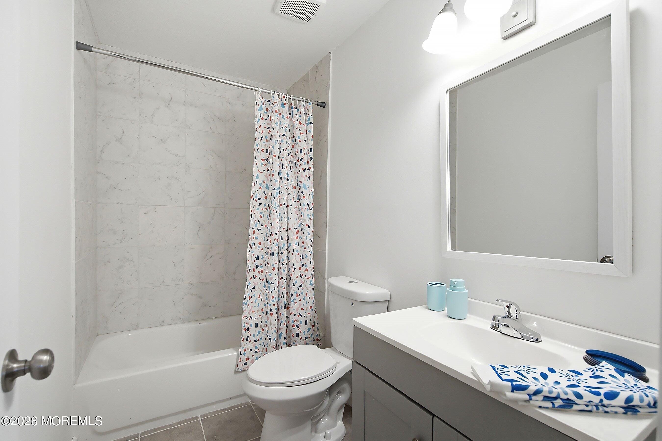 37 Sycamore Road Manahawkin NJ 08050