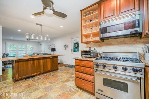 26 Mountainside Drive Colts Neck NJ 07722