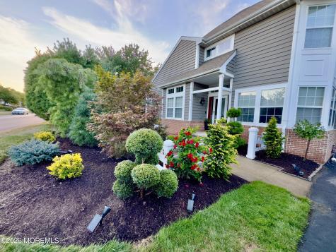 15 Cypress Point Lane Monroe NJ 08831