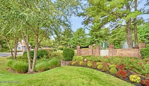 15 Cypress Point Lane Monroe NJ 08831