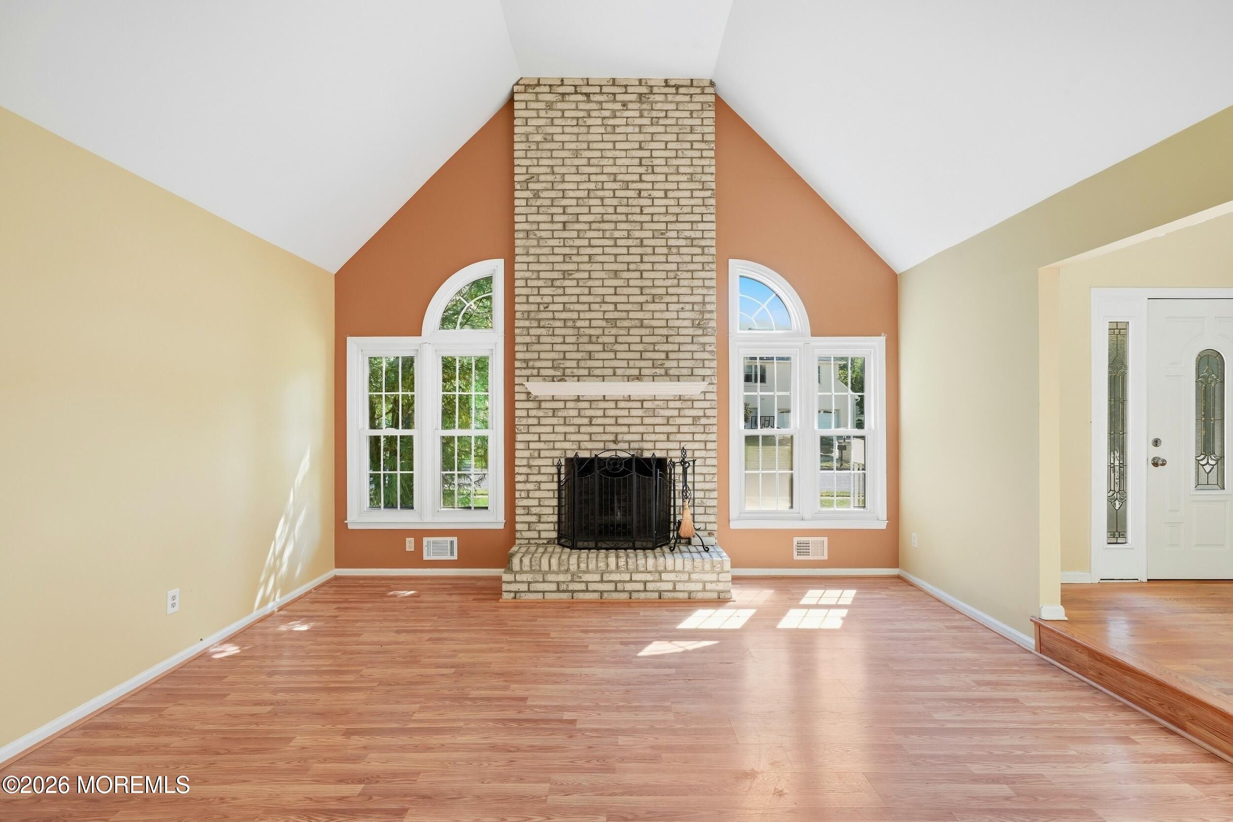 2 Oxford Lane Eatontown NJ 07724