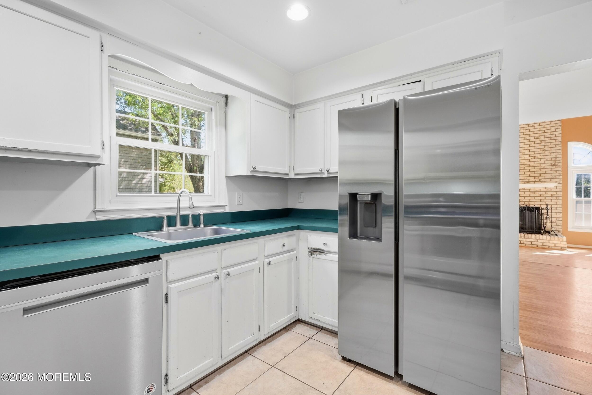 2 Oxford Lane Eatontown NJ 07724