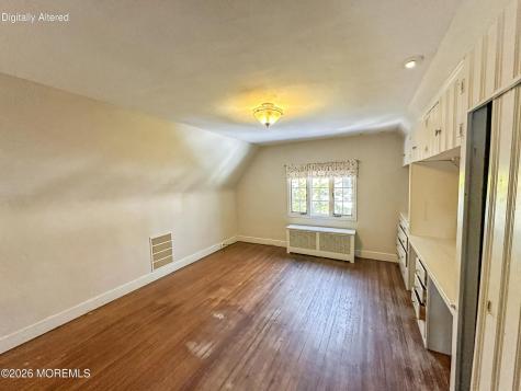 112 Oxford Place Bergenfield NJ 07621