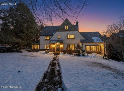 112 Oxford Place Bergenfield NJ 07621