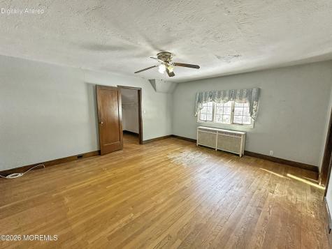 112 Oxford Place Bergenfield NJ 07621