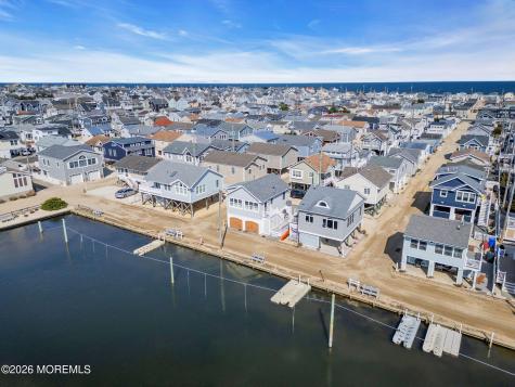 121 W Pelican Way Lavallette NJ 08735