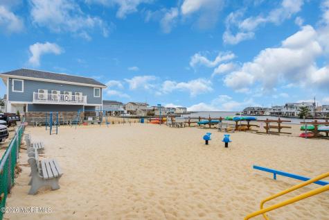 121 W Pelican Way Lavallette NJ 08735