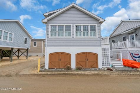 121 W Pelican Way Lavallette NJ 08735