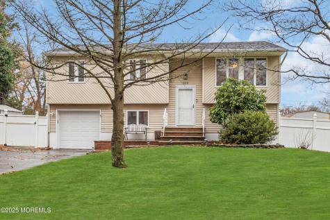 620 Hillside Drive Toms River NJ 08753