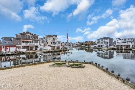 82 Jeri Ann Beach Haven West NJ 08050
