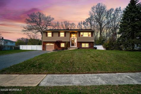 87 Newbury Road Howell NJ 07731
