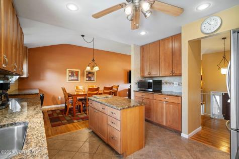 87 Newbury Road Howell NJ 07731