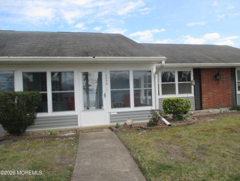 396B Chesterfield Court Lakewood NJ 08701
