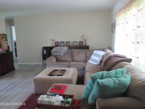 396B Chesterfield Court Lakewood NJ 08701
