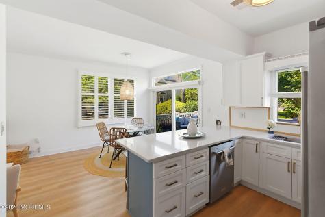 384 Pine Avenue Manasquan NJ 08736