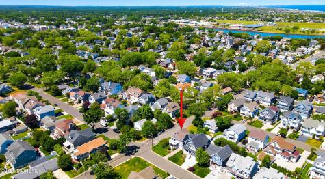384 Pine Avenue Manasquan NJ 08736