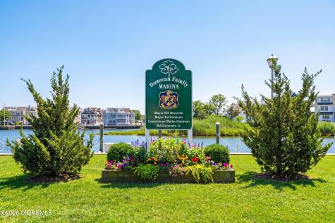 384 Pine Avenue Manasquan NJ 08736