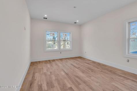 64 Byrnes Lane Eatontown NJ 07724