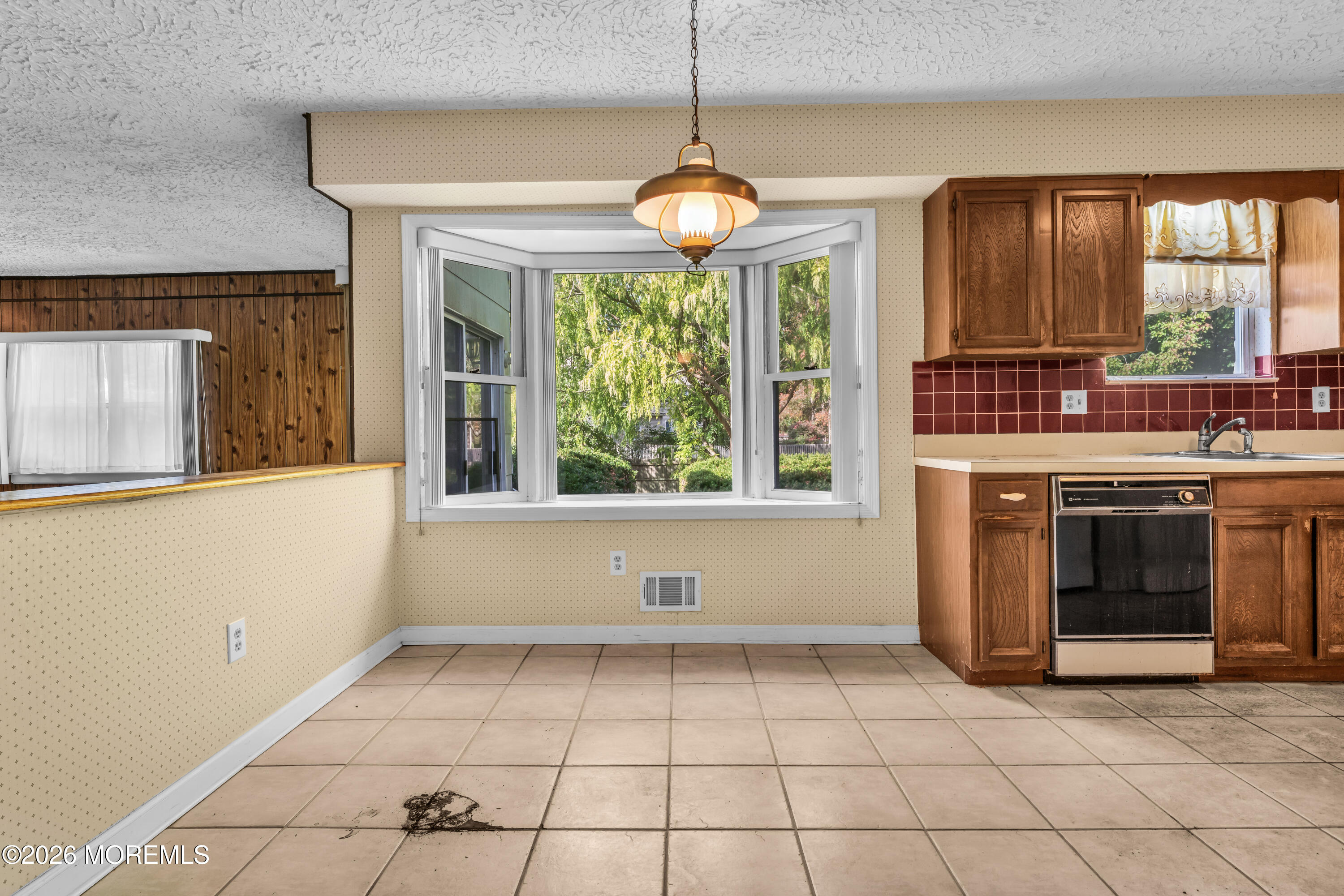 8 Trinity Place Toms River NJ 08753