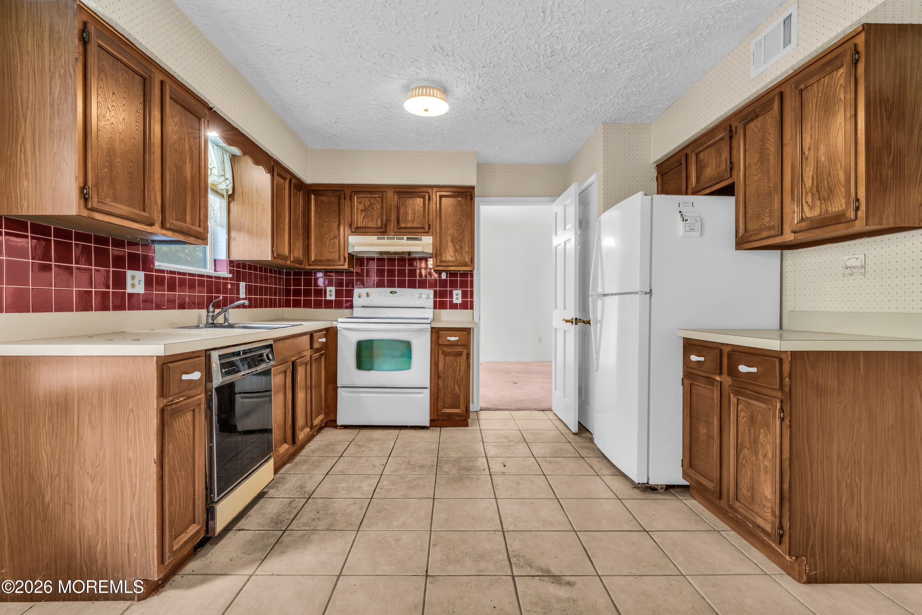 8 Trinity Place Toms River NJ 08753