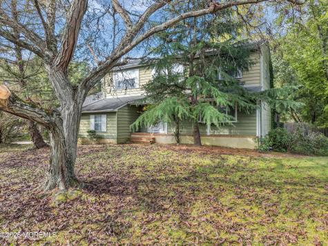8 Trinity Place Toms River NJ 08753