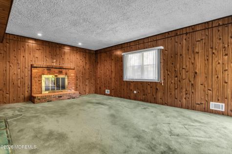 8 Trinity Place Toms River NJ 08753