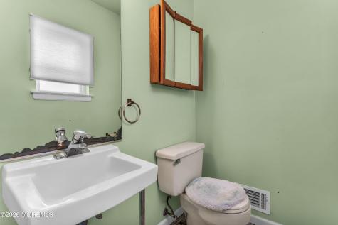 8 Trinity Place Toms River NJ 08753
