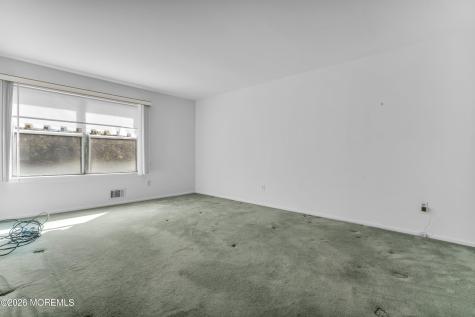 8 Trinity Place Toms River NJ 08753