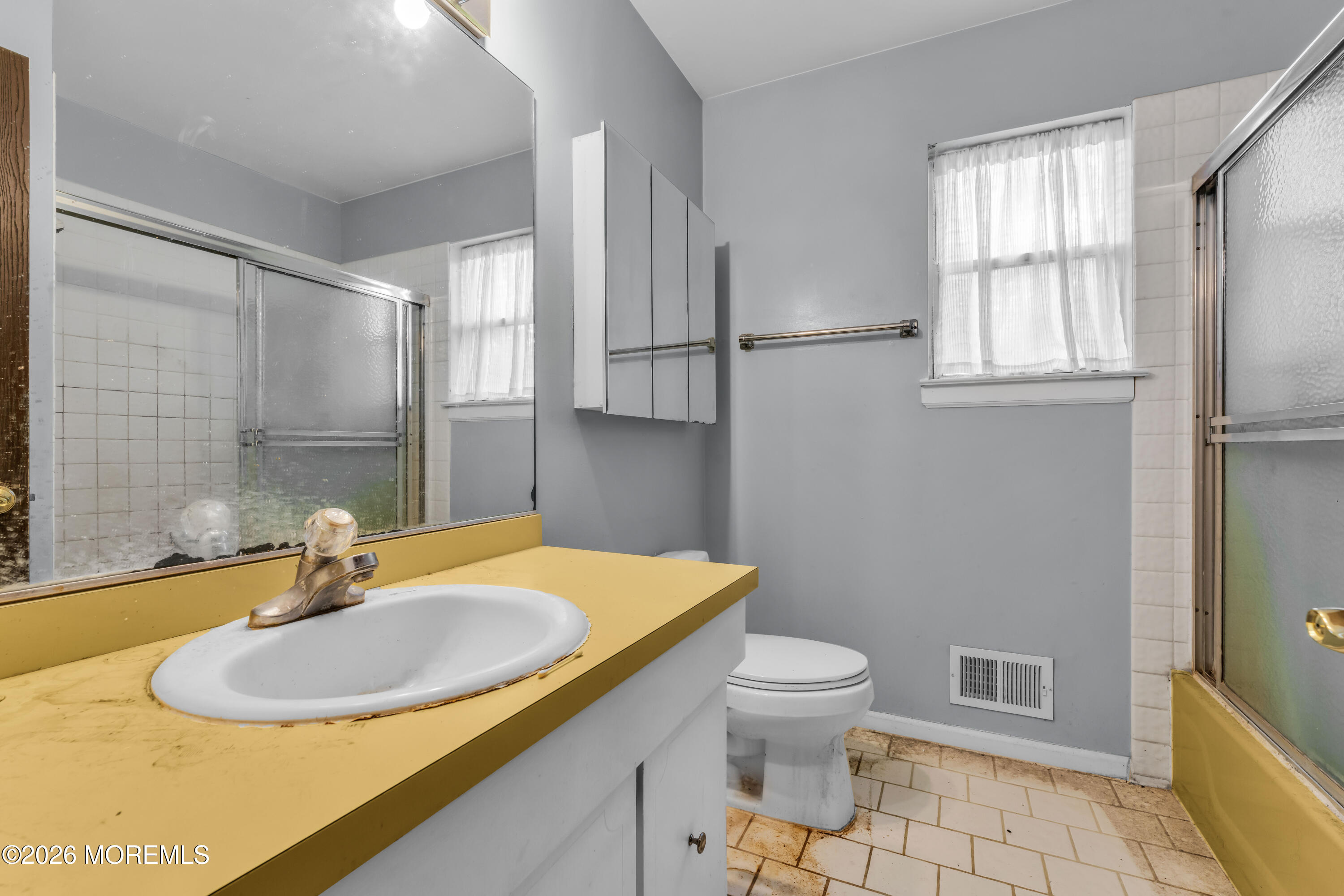 8 Trinity Place Toms River NJ 08753