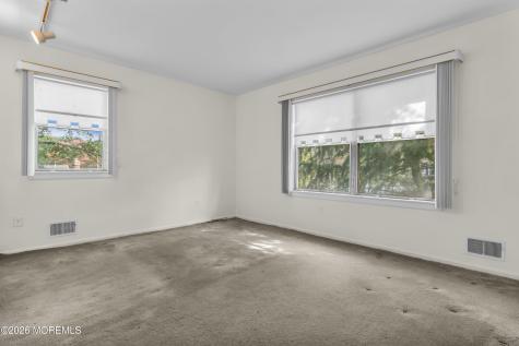 8 Trinity Place Toms River NJ 08753