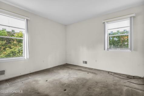 8 Trinity Place Toms River NJ 08753