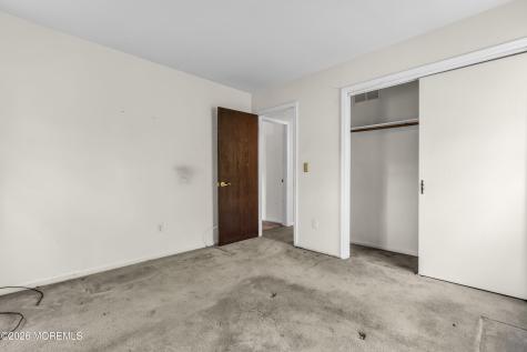 8 Trinity Place Toms River NJ 08753