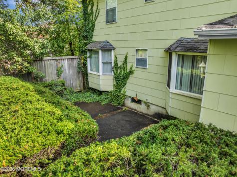 8 Trinity Place Toms River NJ 08753