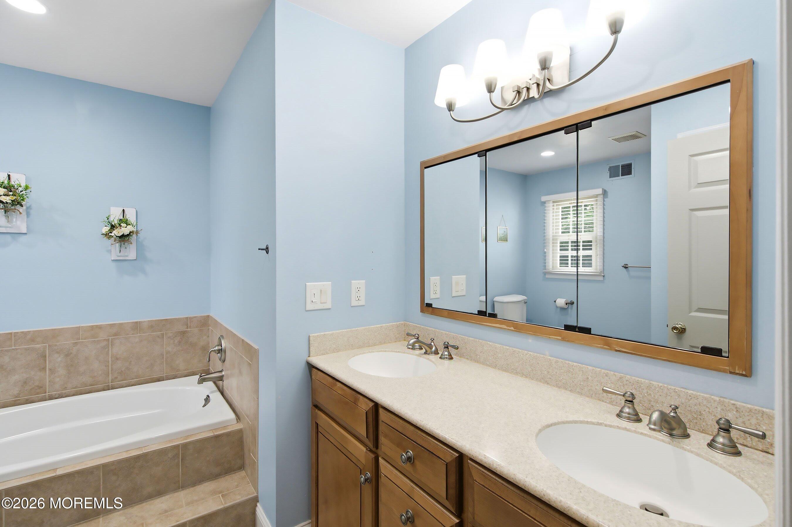 4 Carriage Court Marlboro NJ 07746