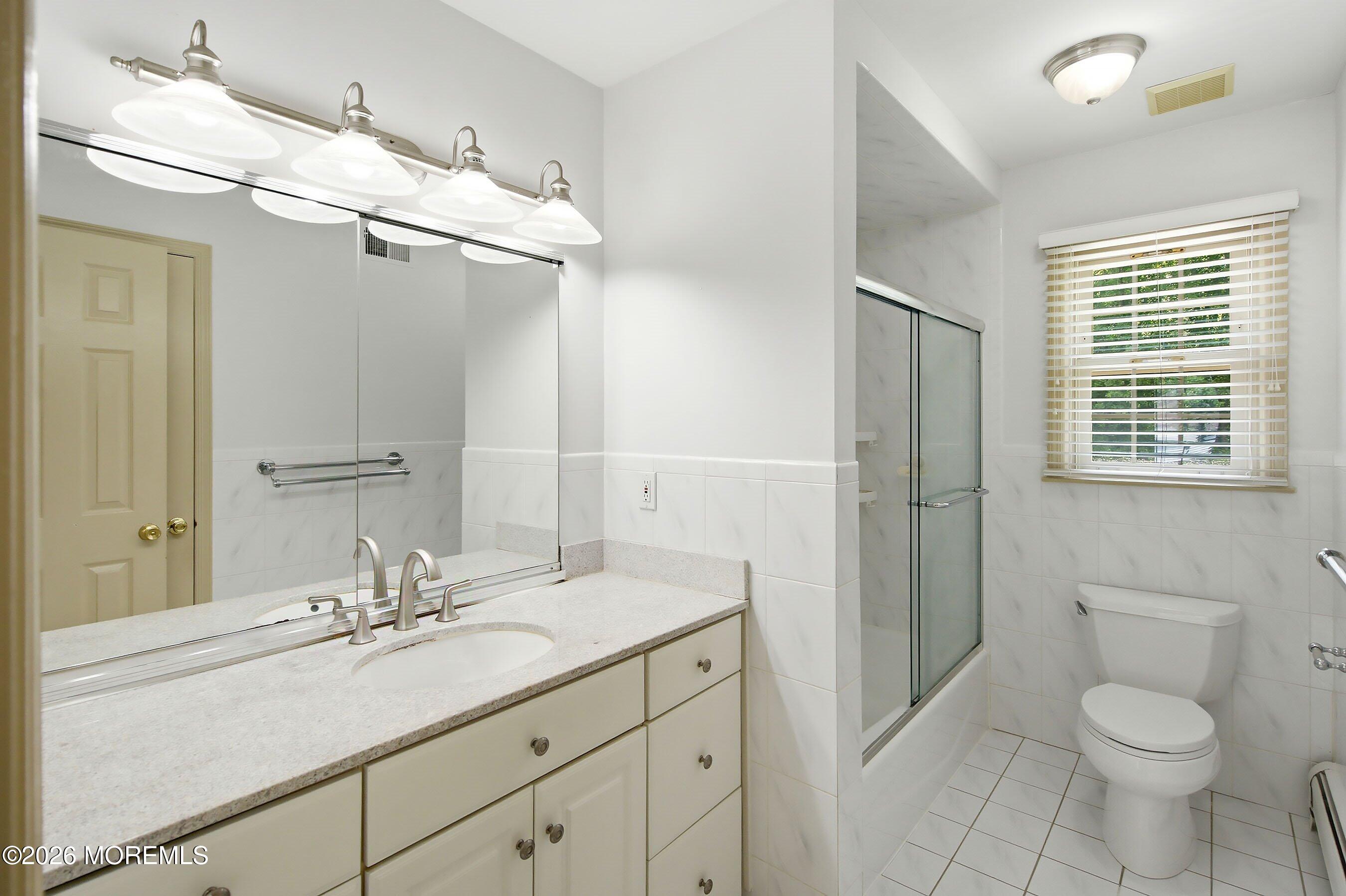 4 Carriage Court Marlboro NJ 07746