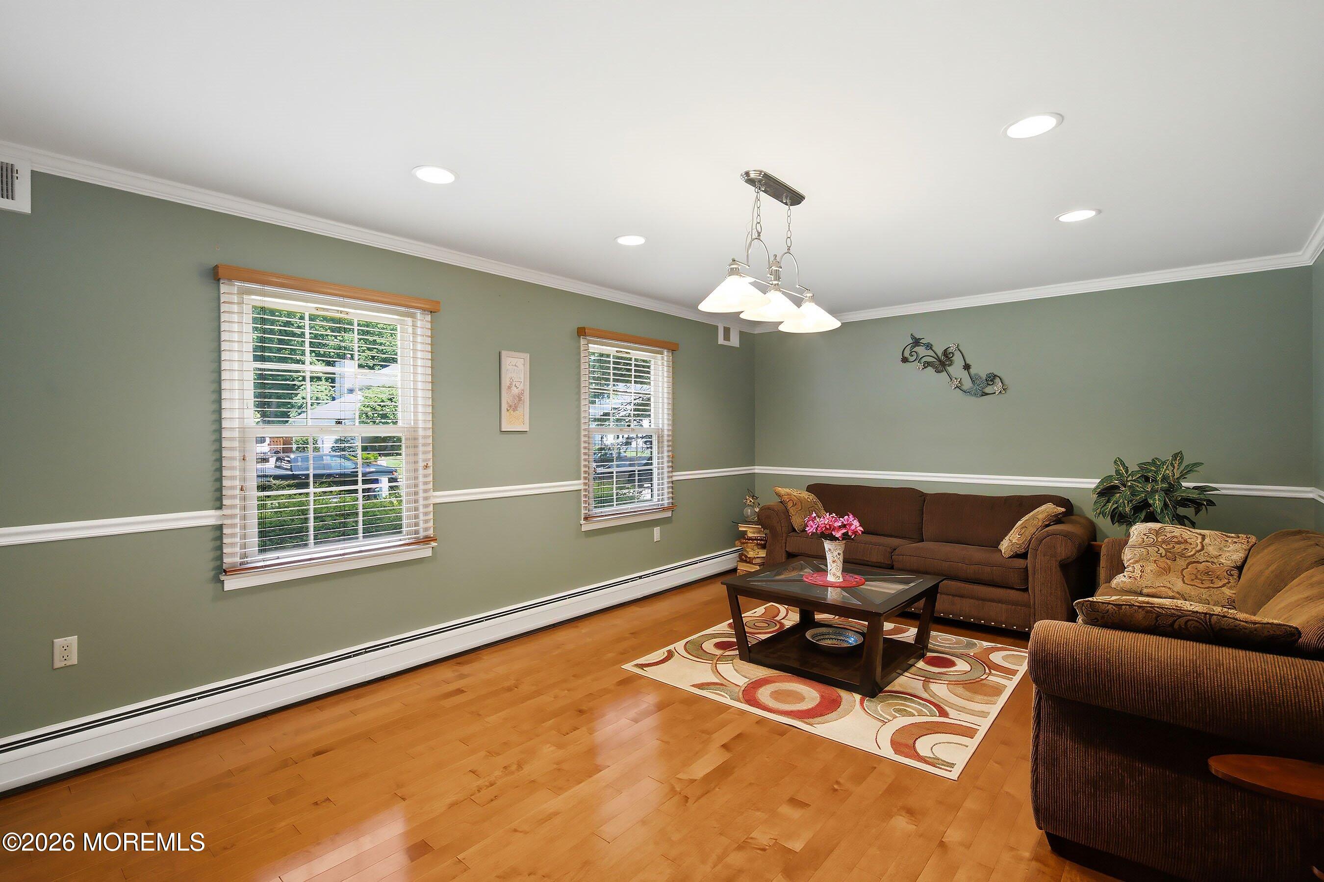 4 Carriage Court Marlboro NJ 07746