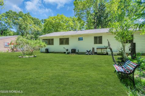 8 Michigan Avenue Whiting NJ 08759