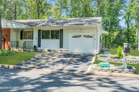 8 Michigan Avenue Whiting NJ 08759