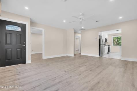 8 Michigan Avenue Whiting NJ 08759